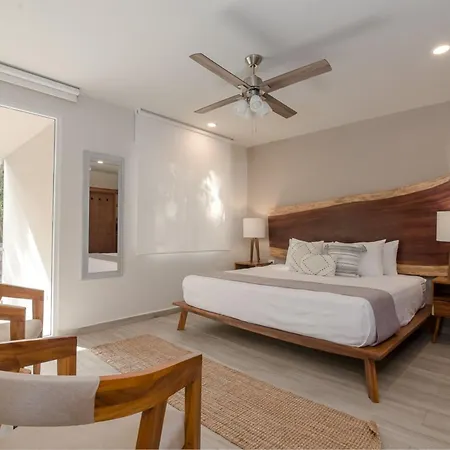 Full Space, 6 Building Apartment *