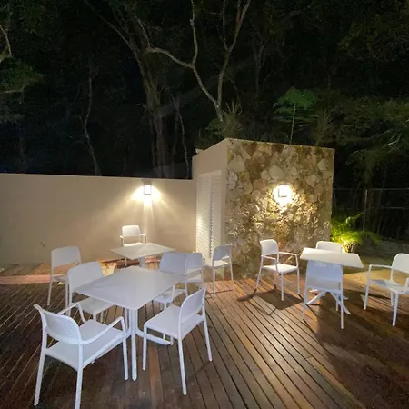 Full Space, 6 Building Apartment *