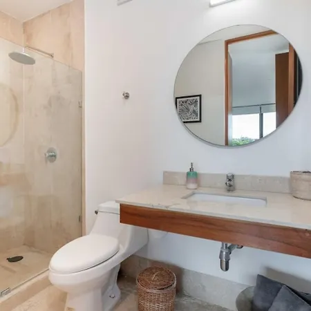 Apartment Getawaypool, Rooftop Spa, Wifi, Near Beach