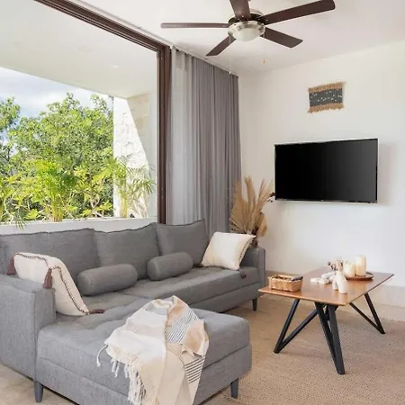 Getawaypool, Rooftop Spa, Wifi, Near Beach Apartment Tulum