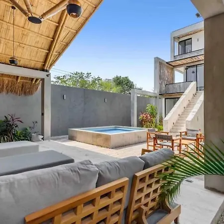 Luxury New Plus Pool - 5 Mins To Beach & Downtown *