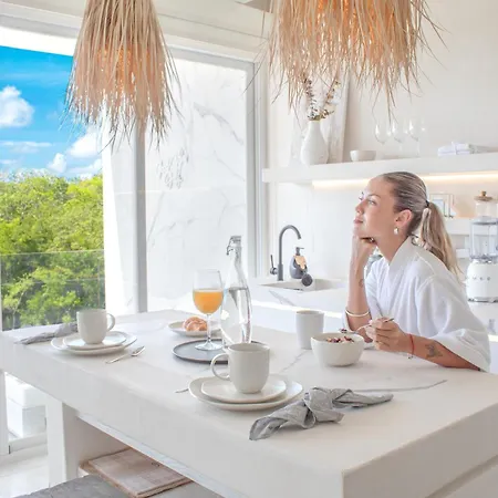 Jungle Luxe Hotel