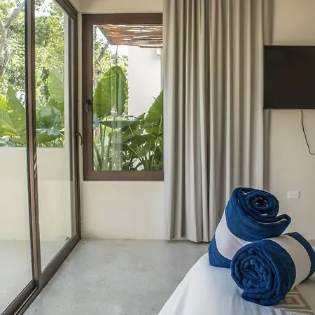 Villa 4br Gated Community Private Pool And Garden