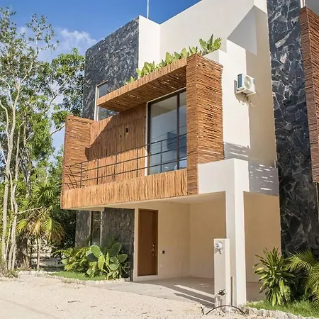 4br Gated Community Private Pool And Garden