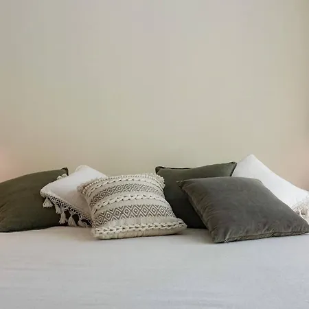 In - Exclusive Spacious 2 Bedroom With Private Pool And Top Amenities *