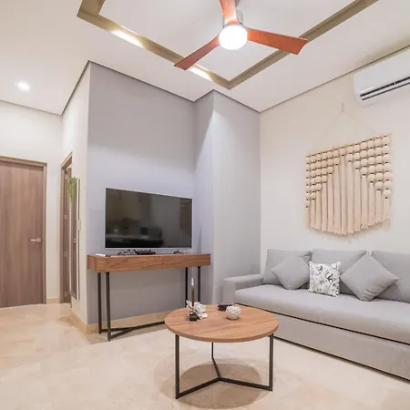Gorgeous 1br Free Beach Club *