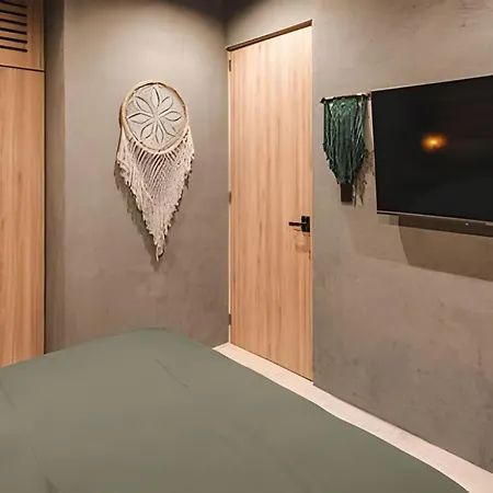 Jungle Retreat Selva Pixan