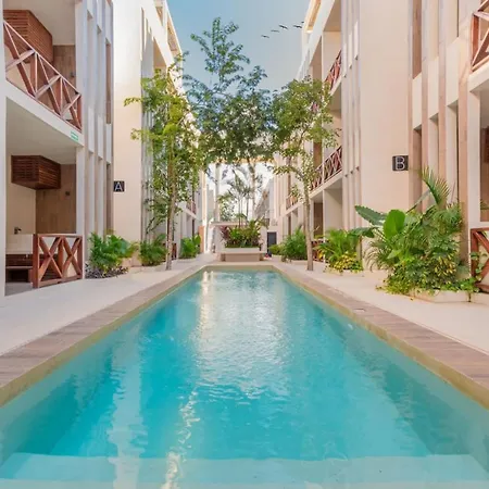 Holiday home Luxury 2 Story Penthouse La Veleta 3br Hydro Tub *
