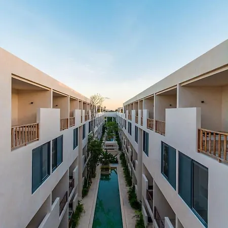 Luxury 2 Story Penthouse La Veleta 3br Hydro Tub Holiday home Tulum