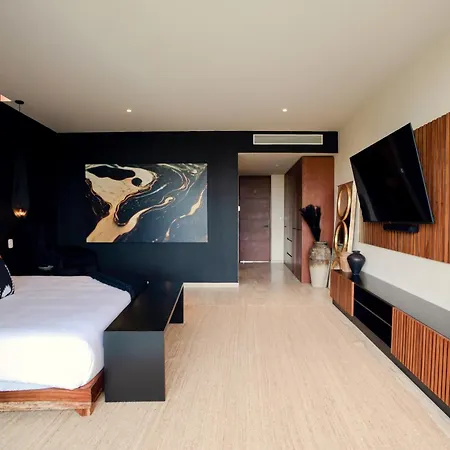 Apartment Luxury 2br Ph Pools, Coworking & Close To *