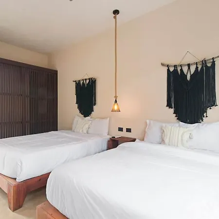 Getaway In La Veleta At Asana El Jaguar Sleeps 12 Holiday home