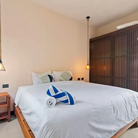 Getaway In La Veleta At Asana El Jaguar Sleeps 12 Holiday home *