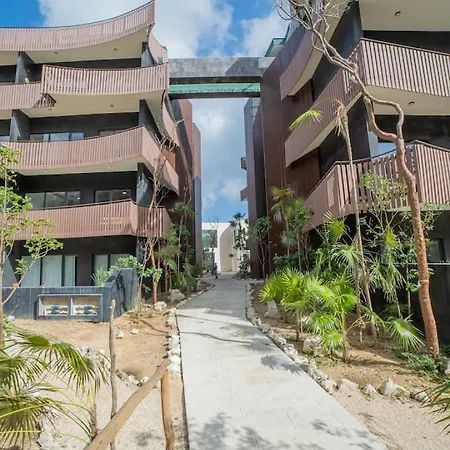 Ocean View 2bdr Luxury - Free Beach Club Apartment *