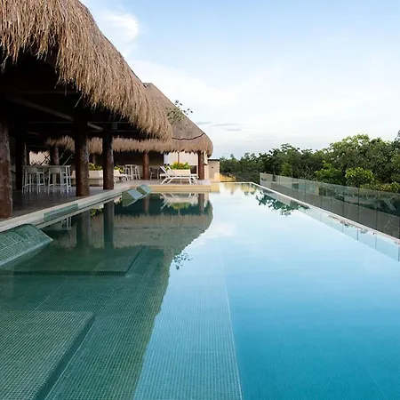 Relax In Style Charming Rooftop Apt W/pool, Sauna Tulum
