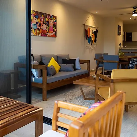 Relax In Style Charming Rooftop Apt W/pool, Sauna