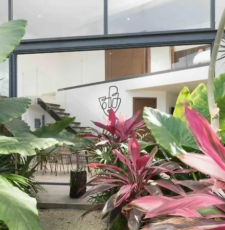 Mistiq Gardens Jungle Lofts Apartment *