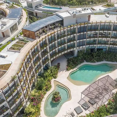Apartment Mistiq Gardens Jungle Lofts *