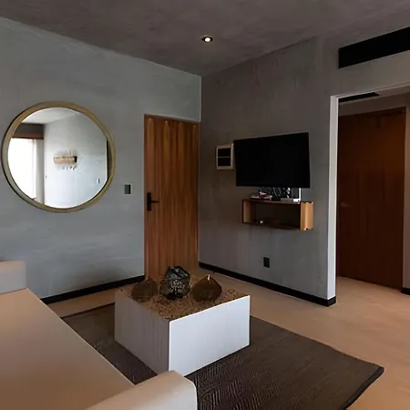 Cozy & Chic Apt W Pool, Balcony, Gym, Tennis Court * Tulum