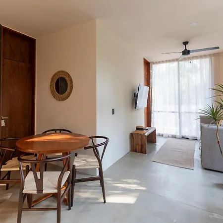 Nice & Calm In Pueblo Apartment