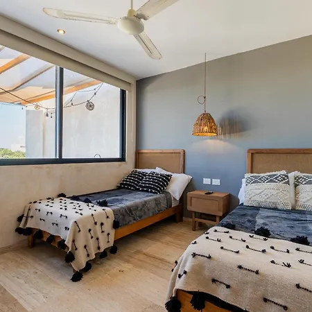 Beautiful 3 Bdr, 3 Ba Modern Minutes From * Tulum
