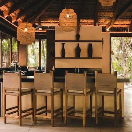 Luxury In Sian Villa