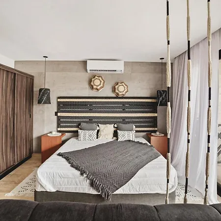 Palais Apartment *