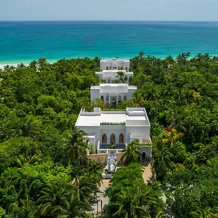 Sana Beachfront Boutique 5*
