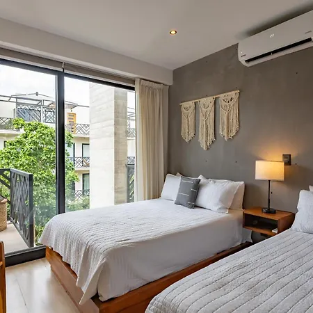 Stylish 2br Penthhouse, Private Terrace, Grill And Pool