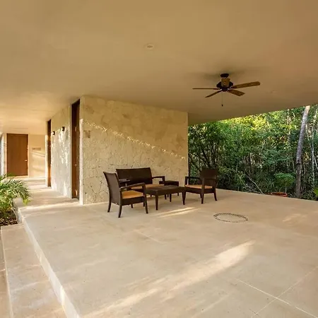 Hermosa Casa En La Selva, Alberca Privada Holiday home