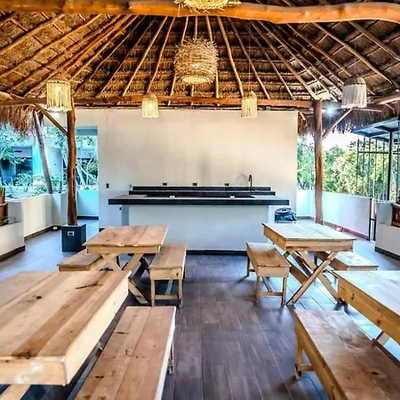 Jungle Oasis Studio: Beachside Retreat With Pool And Amenities Apartment Tulum