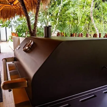 Apartment Jungle Oasis Studio: Beachside Retreat With Pool And Amenities Tulum