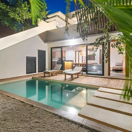 La Veleta Getaway At Asana Leaf House Sleeps 12 * Tulum