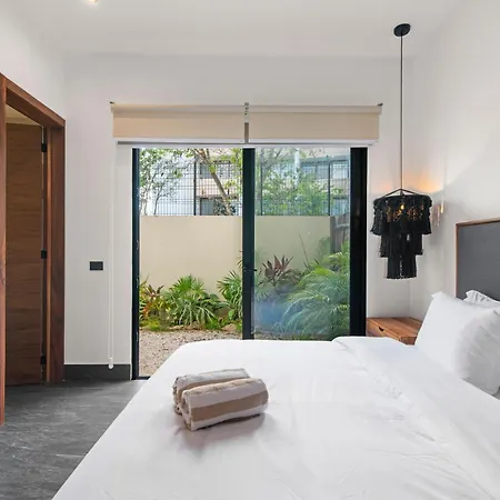 Holiday home La Veleta Getaway At Asana Leaf House Sleeps 12 Tulum
