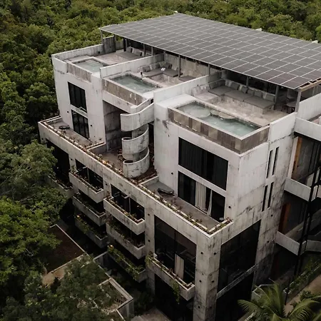 Barneys New York Luxury Green Apartment Tulum