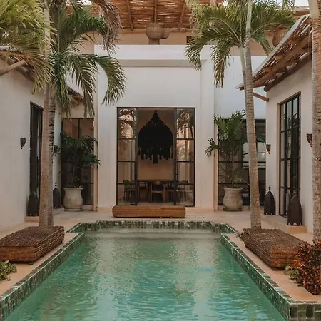 Posh Large Minutes From The Villa Tulum