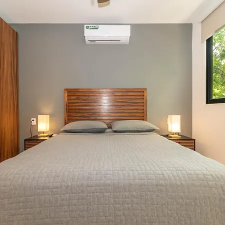 Holiday home 2 Bd With Private Plunge Pool, Balcony, Gym