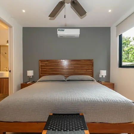 2 Bd With Private Plunge Pool, Balcony, Gym Holiday home *