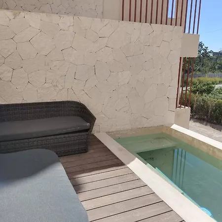 Apartment Private Pool - 1 Bedroom - 2 To 4 People