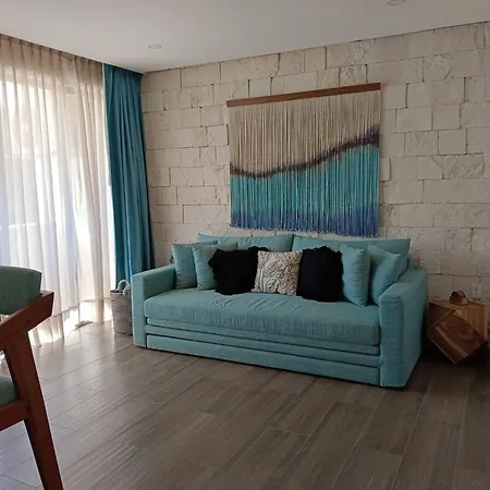 Apartment Private Pool - 1 Bedroom - 2 To 4 People *