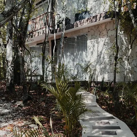 Resort Divine Embodi Retreat