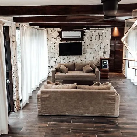 Resort Divine Embodi Retreat Tulum