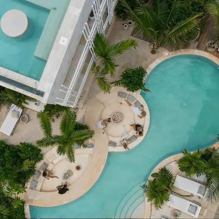 Jungle Chic - Luxury Stylish Loft W Private Hot Tub And Infinity Pool Apartment *