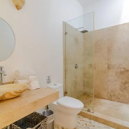 Holiday home Unwind At Magdalena, Private With 3 Bedrooms, Rooftop Pool And Fast Wi-fi For Digital Nomads *