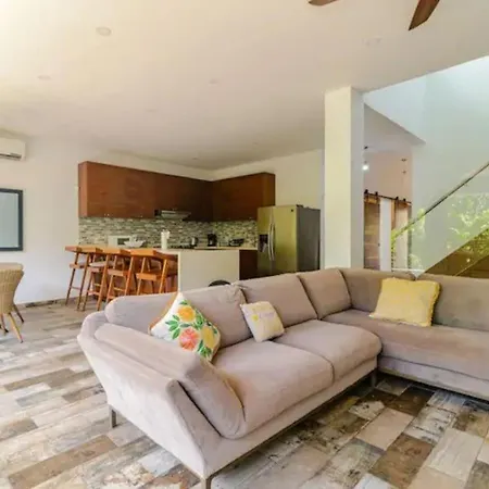Holiday home Unwind At Magdalena, Private With 3 Bedrooms, Rooftop Pool And Fast Wi-fi For Digital Nomads Tulum