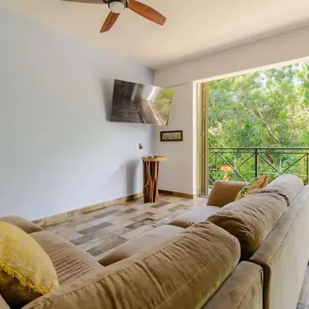 Holiday home Unwind At Magdalena, Private With 3 Bedrooms, Rooftop Pool And Fast Wi-fi For Digital Nomads *