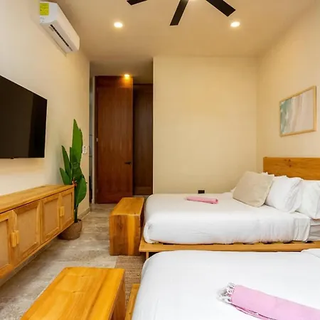 Holiday home New Azulis Sleeps 15 Private Pool Concierge *
