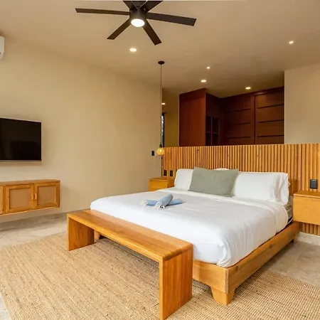 Holiday home New Azulis Sleeps 15 Private Pool Concierge *