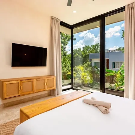 New Azulis Sleeps 15 Private Pool Concierge Holiday home *