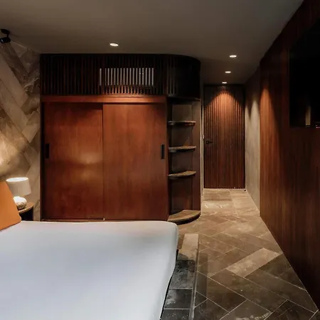 Barneys New York Luxury Yellow Apartment *
