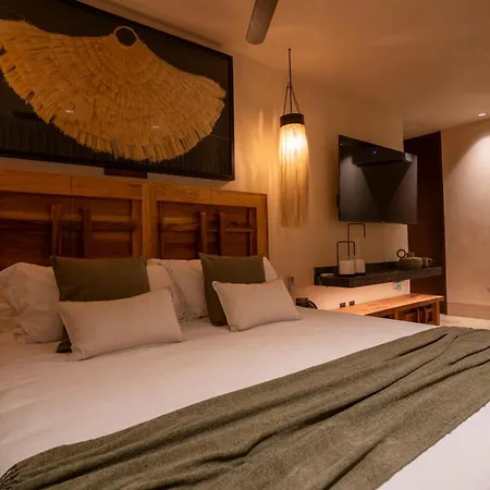Hotel Trobbu Boutique Collection 5*